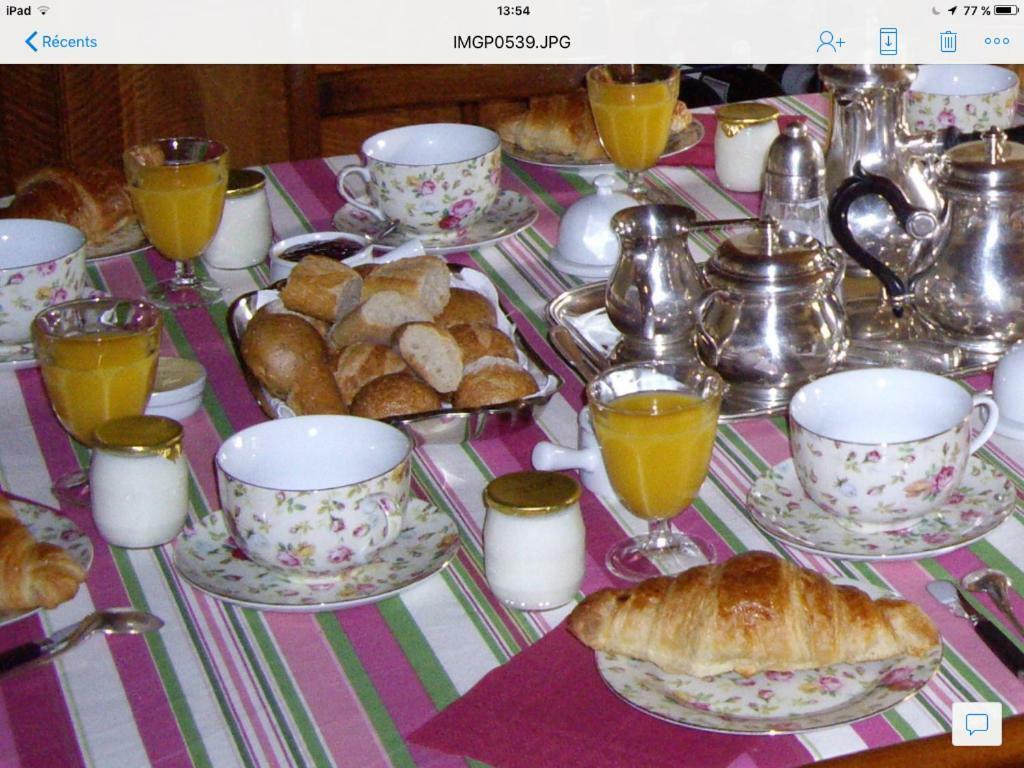 Les Sapins Hotel Vitry-aux-Loges ภายนอก รูปภาพ